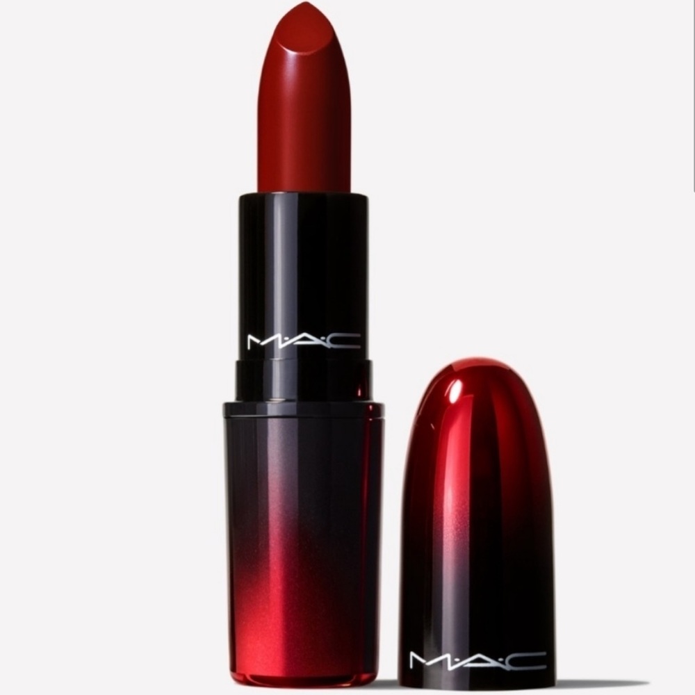 NIB Mac Love Me Lipstick E For Effortless